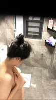 偷拍豪乳姐姐洗澡（5）0
