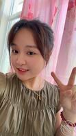 自家母狗老婆生活照，想不想让她吃你鸡把，操她骚逼，内射用精液灌满她骚穴