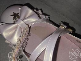 昨天晚上隔壁搬了一个lo妹