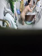 自家媳妇露脸~海友们看看出去卖值多少钱，欢迎踊跃评论！
