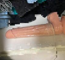 全家乱伦～朋友妈妈让我戴套0
