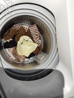 下楼扔垃圾不锁门的独居小姐姐，屋子收拾的挺干净的，意外发现洗衣机里的原味1