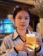 母狗聚餐素颜照，觉得是良家有感觉的话尽情羞辱1