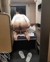 坐火车回老家，忍不住拍了几张。
评论区多多评论，接龙，发出各位的骚妻1
