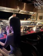 （原创）斥巨资帮兄弟们揭秘空姐名媛私底下的骚逼德行！按在沙发上操到求饶！1