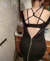 借住在朋友家,喝了酒把朋友的老妈强上,不顾她的反抗还内射了进去……1