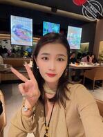 骚逼给大家拜年了