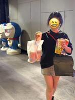 【小姨子进行时6】单独约小姨子看电影,结果半路遇到熟人。1
