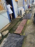 工地偷拍仓管员，这身子白白的腿，忍不住&hellip;&hellip;