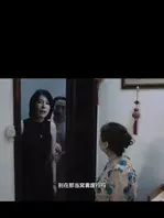 吃瓜 刷到这段婆媳对峙，第一反应是真事儿！眼神刀刀见血，台词句句扎心。媳妇崩溃摔碗，婆婆冷笑补刀——这哪是演戏？2
