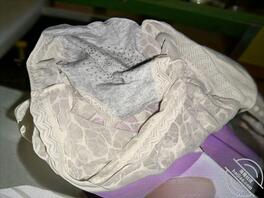 骚妈还是一如既往的骚，想把老妈调教成我的鸡吧套子