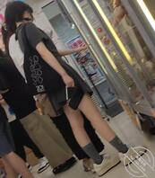 原创抄底 灰衣裙可爱妹妹高颜值抄底2