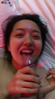 魔都反差婊露脸口交骚话不断“鸡巴太大我嘴张不开喝完酒可以”
