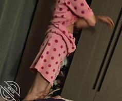 偷拍回族媳妇（五十二）之休息换衣2