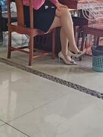 老板娘的高跟鞋1