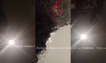 约一个欧美风的人妻和兄弟一起玩