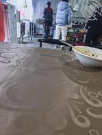 今天吃早餐偷拍的煮蒸米皮的少妇长筒靴。2