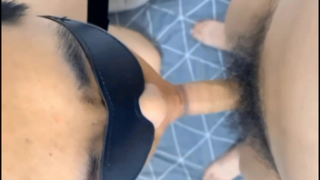 【同性】骚M口交深喉吃鸡