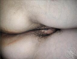 回家竟然看到了妈妈的骚逼1