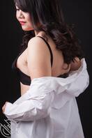 我的老婆大家看看怎么样，多多评论