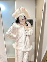 初入海角介绍自己。分享一下雯雯最近的情况,她想约你们大乱交作结尾能接受吗1