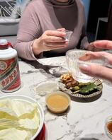 把老妈灌醉了，终于完成了一次强奸，他最后老妈的被我干沦陷，超值32分钟1