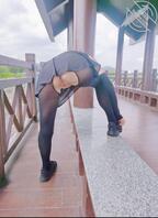 巨乳少妇户外露出