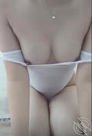 （河南）哥哥们看着我胸，难道不想揉一揉舔一舔吗？