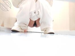 原创厕拍 白衣黑穴小姐姐2