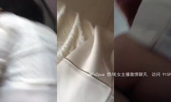 长筒靴丝袜无套内射衣服都没脱的熟女