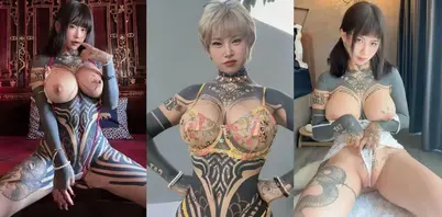 反差天花板 #人设经济学 【互联网嘴替】某些网红的人设就像拼多多九块九的盲盒——你以为开出来的是暗黑御姐,结果拆开是甜妹贴纸。#高乔尤美 这波操作属实把流量密码玩明白了:纹身贴满臂,眼神能杀人,硬照里仿佛下一秒就要骑重机创飞前男友。2