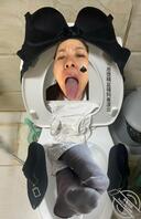 绿母儿子给自己的42岁臭脚熟女人妻反差骚妈做的精厕图2