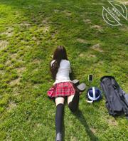 周末陪妹妹会学校闲逛，被她同学误认为情侣
