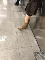 肉丝配高靴子，兄弟们姐姐妹妹们可以评论你们看到或者你们的嘛1