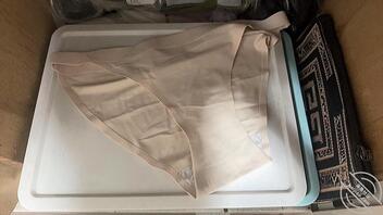 化学补课老师，大学生老师就是好，嫩啊。在她家补课，她出去买水果，才能拍。1