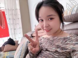 母狗老婆，逼脸同框分享，欢迎大家一起操她骚逼，求射屏合拍返图0