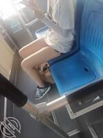 路上偶遇漂亮小姐姐。都是原皮大白腿，看着就想射在上面2