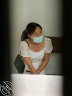 室内偷拍，白裙小姐姐1