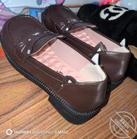 这是去年扫楼扫到高中小姐姐的三双鞋，人长得挺漂亮的