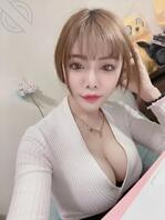 大奶正妹 NIni 大尺度私拍流出2