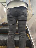 小姐姐性感黑色紧身牛仔裤0