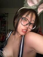 淫荡反差的眼镜婊子1