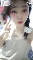 【女儿娜娜】发现高一的女儿给同班男生发裸照1