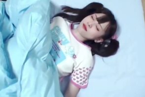 奸了刚成年的小外甥女