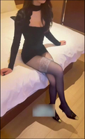 黑丝高跟包臀裙，女友穿出了小妈感，爆操后妈肥臀，真的母狗