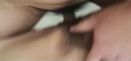 来点大鸡巴，老婆要看评论