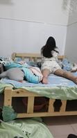 再次偷拍妈妈练瑜伽1