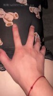 姐夫在家睡觉 我在门口楼道偷操我姐 差点翻车赶紧跑！