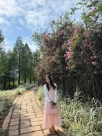 西安05年反差女大 徐燕秋 性感情趣丝足按摩巨根 抬着美腿按在胯下大鸡巴狠狠打桩抽插骚穴 2