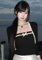 【原创专区 野猫小怪兽 化身母狗跪地哀求服从调教 娇艳老婆在地上被狠狠蹂躏】 让我的老婆当狗在地上被我狠狠调教野猫小怪兽本想离婚，因老婆整天在外发烧勾引人而极度反感，要求她只能忠于自己。老婆跪在面前苦苦哀求不要离婚，并主动提出“今天调教一下，看看我的表现”。1